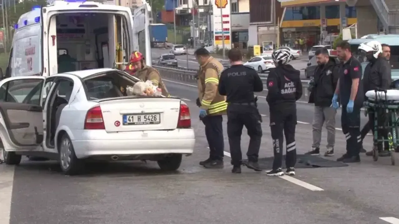 Kocaeli Plakalı Araç Takla Attı