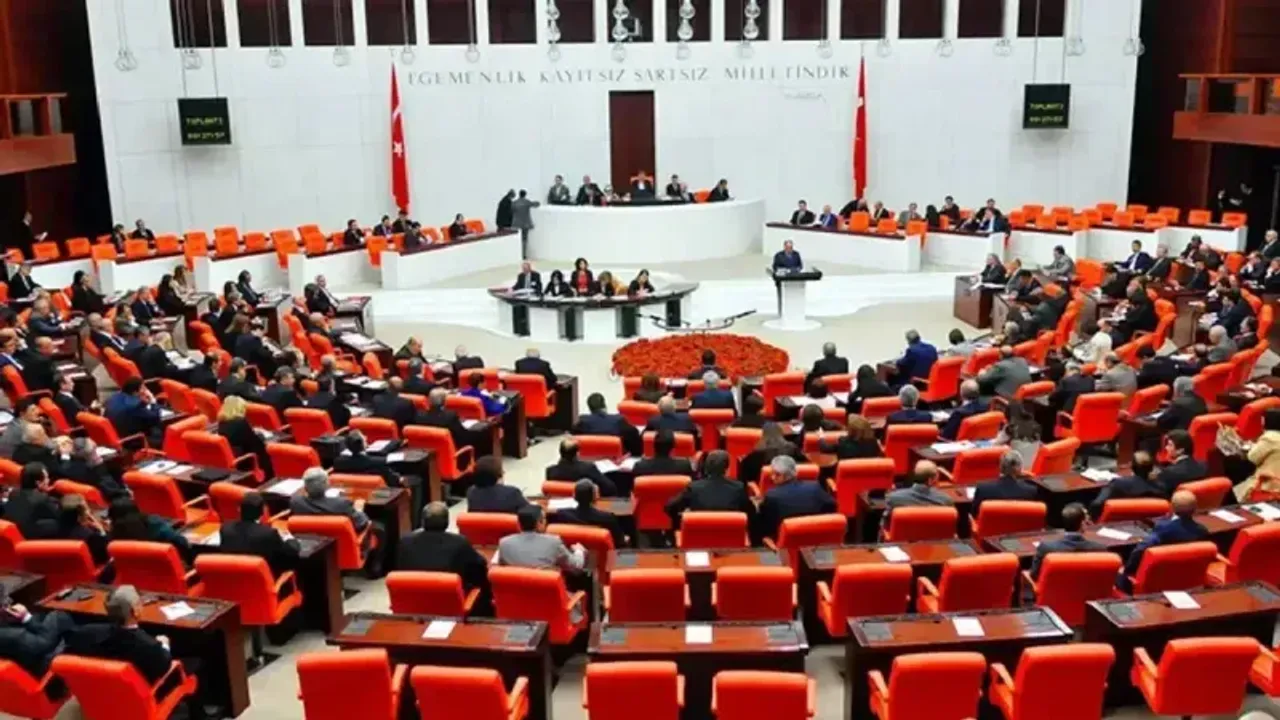 TBMM'de Başkanlık Divanı ve Komisyon Üyeleri Belirlendi! Kocaelili Vekiller de Listede