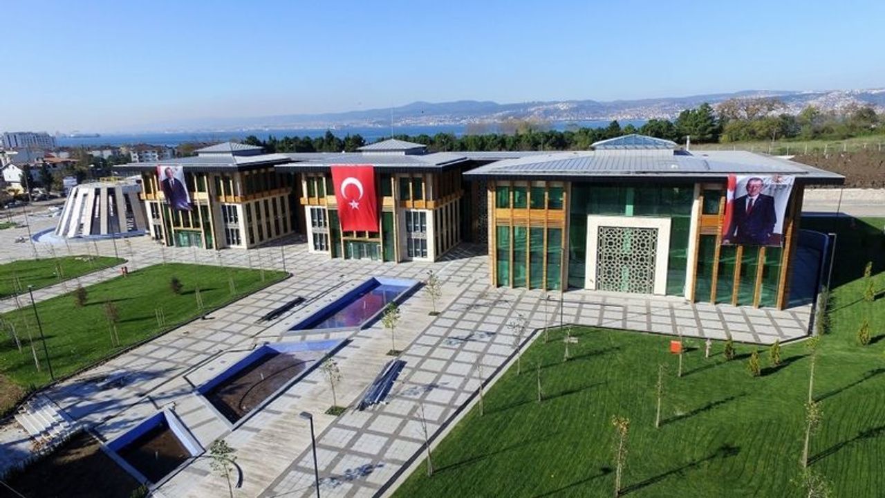 Başiskele Belediyesi'nde 5 Personele İşlem Başlatıldı