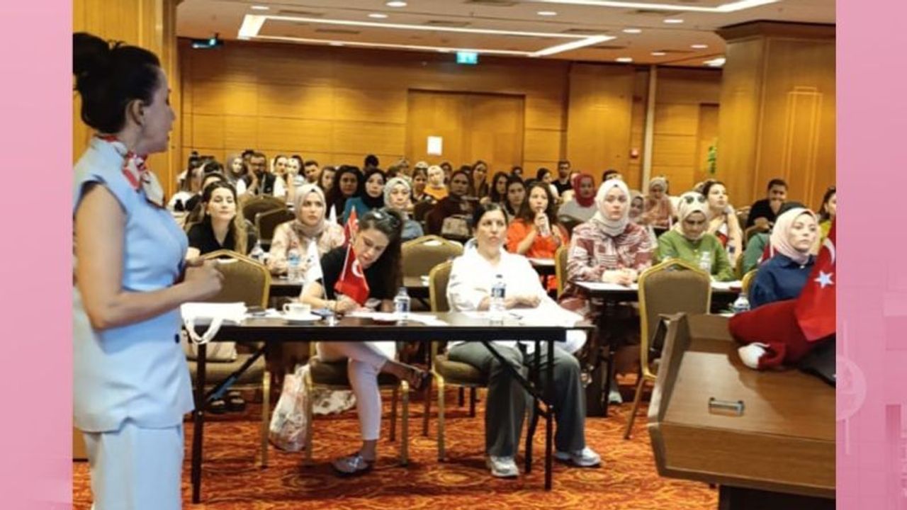 Kocaeli Özel Atakent Cihan Hastanesi’nden 90 Gebeye Özel Eğitim Semineri