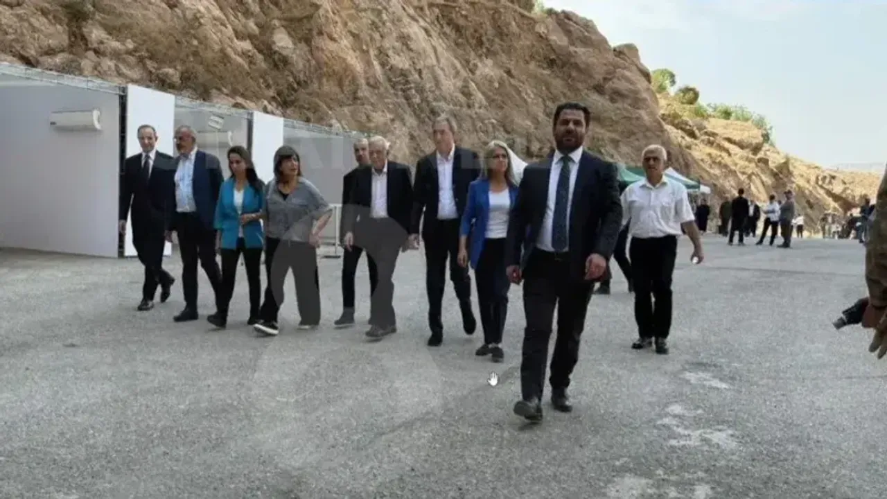 Kocaeli Milletvekili, PKK'nın Silah Bırakma Törenine Katıldı