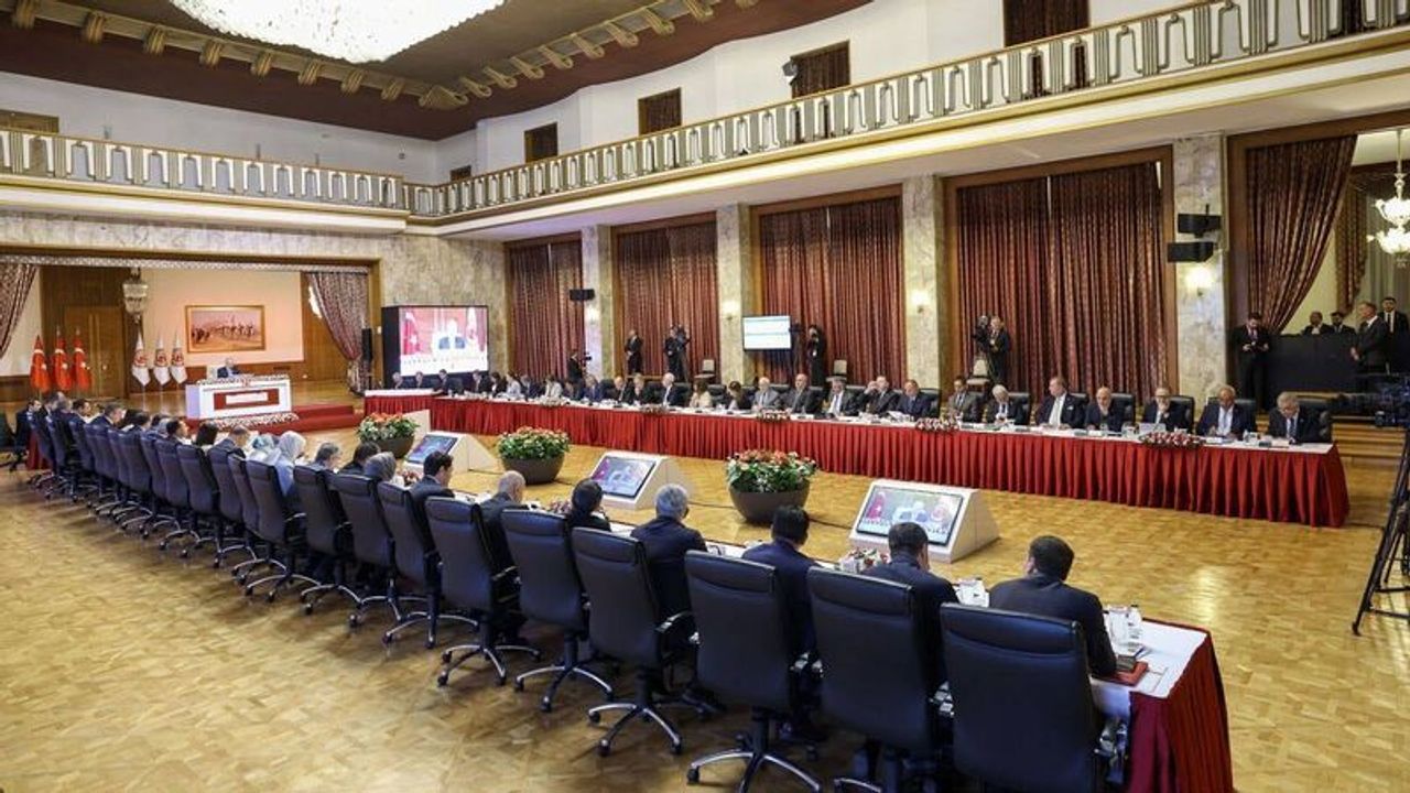 Milli Dayanışma, Kardeşlik ve Demokrasi Komisyonu'ndan tam kapalılık kararı! 