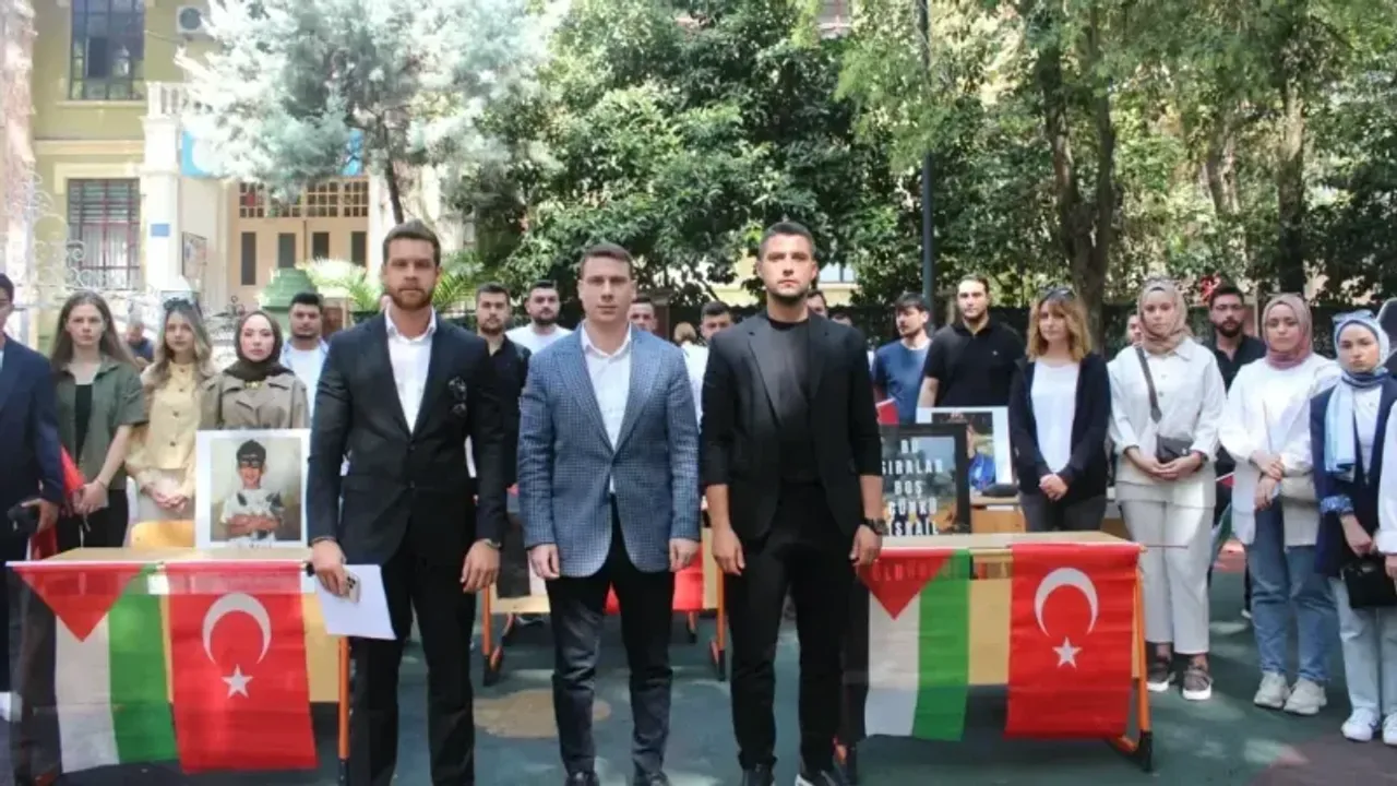 AK Parti Gençlik Kolları, Gazze’deki Çocuklar İçin Meydanda