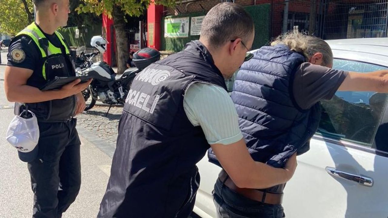 Kocaeli’de okul çevrelerinde narkotik denetimi!