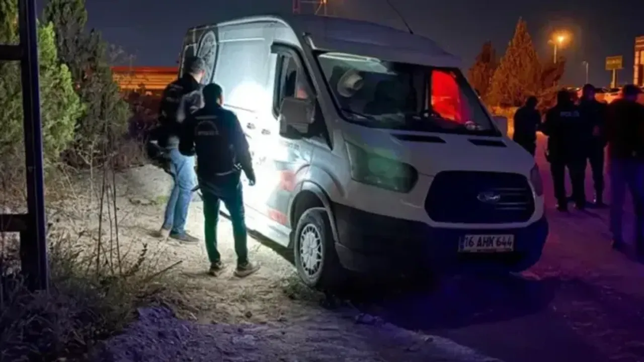 Başından Tüfekle Vuruldu