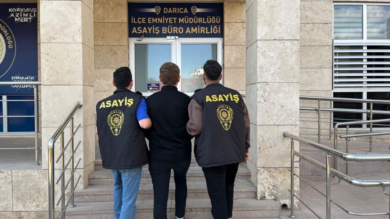 Aranan 2 Suçlu Darıca’da Yakalandı