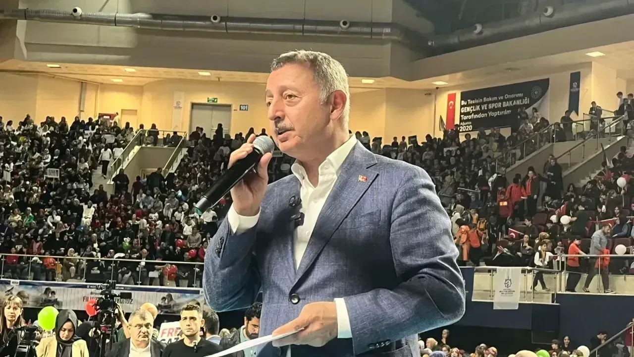 Başkan Büyükakın; Guiness Kabul Etse de Etmese de Çocuklara Armağan Ediyoruz