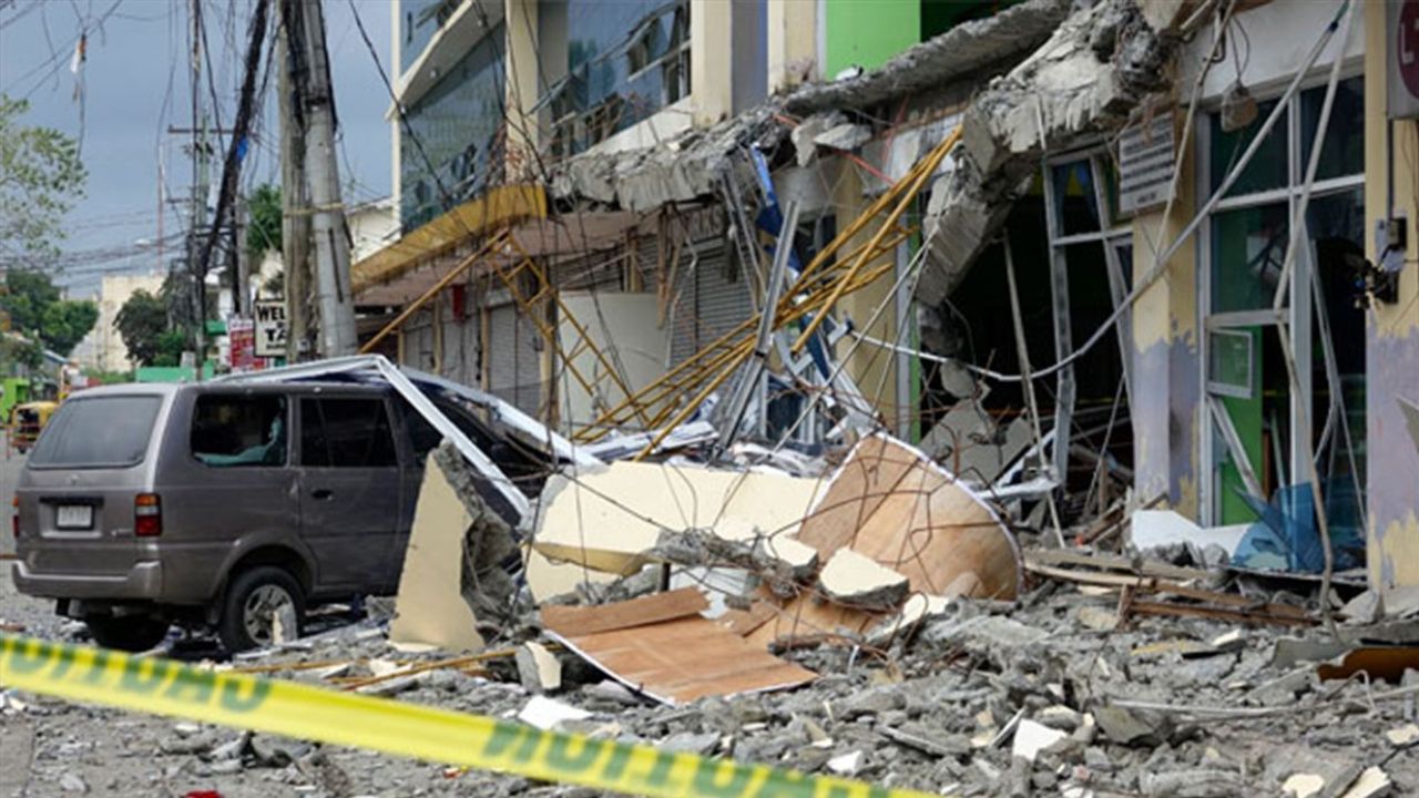 Tsunami uyarısı yapıldı