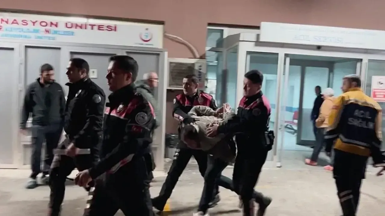 Arkadaşını Dolandırdığı İçin Vurdu