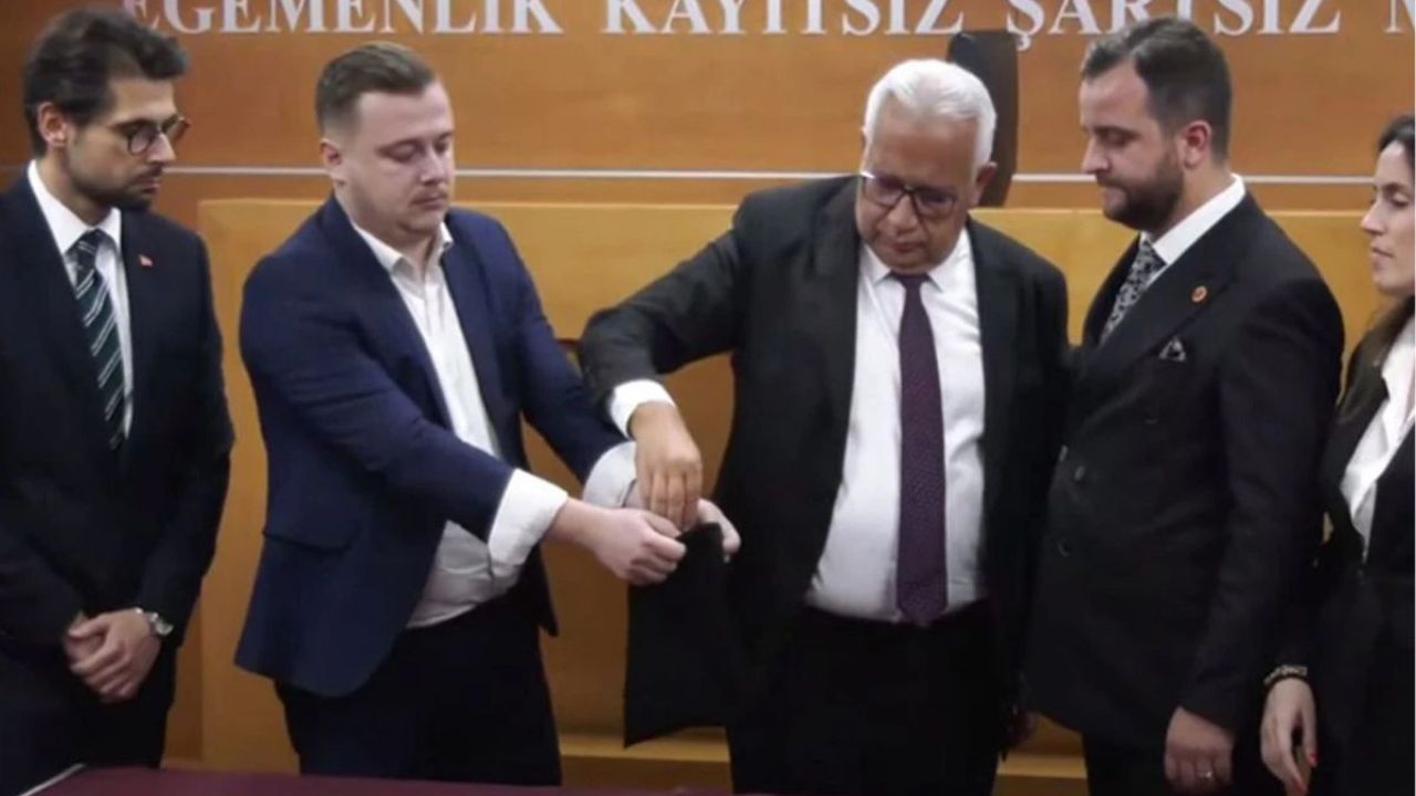 CHP’NİN İKİNCİ KEZ KAZANDIĞI BAYRAMPAŞA’DA YÜRÜTME DURDURULDU