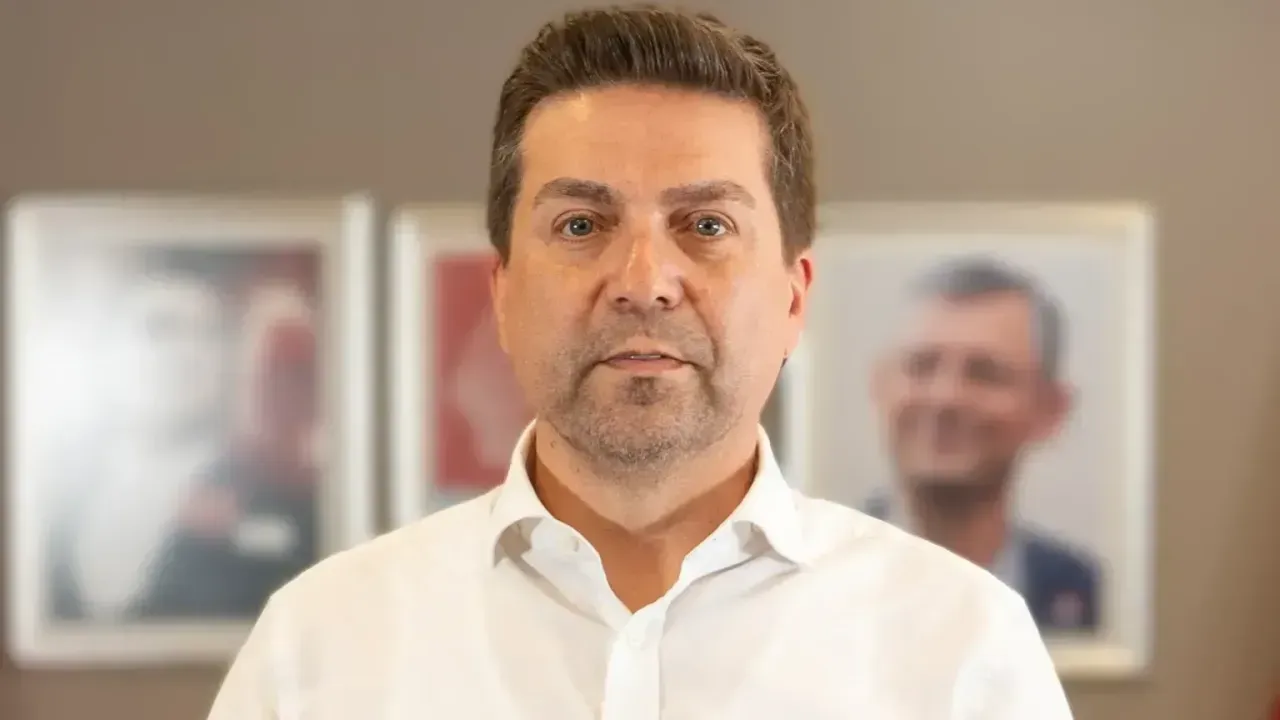 Bülent Sarı "AKP ne kadar çabalarsa çabalasın kaybetmeye mahkum!"