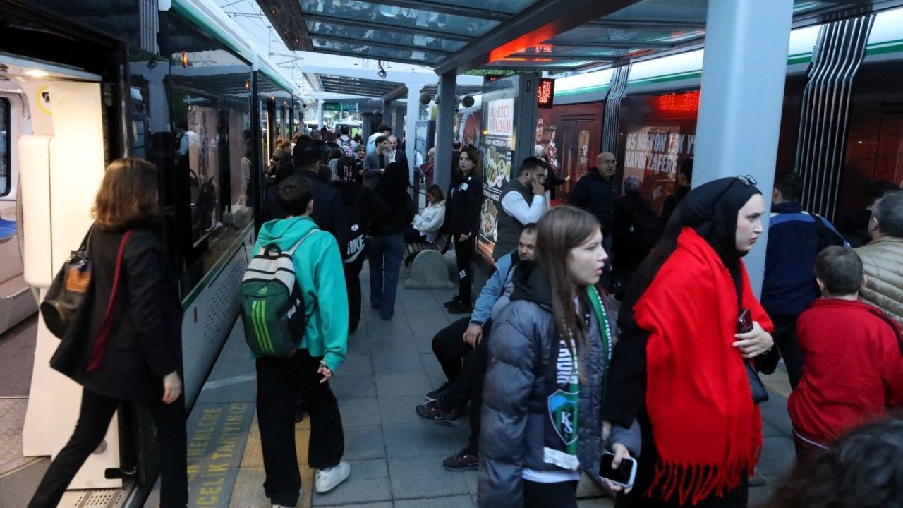 Büyükşehir’den milli maça özel ücretsiz ulaşım