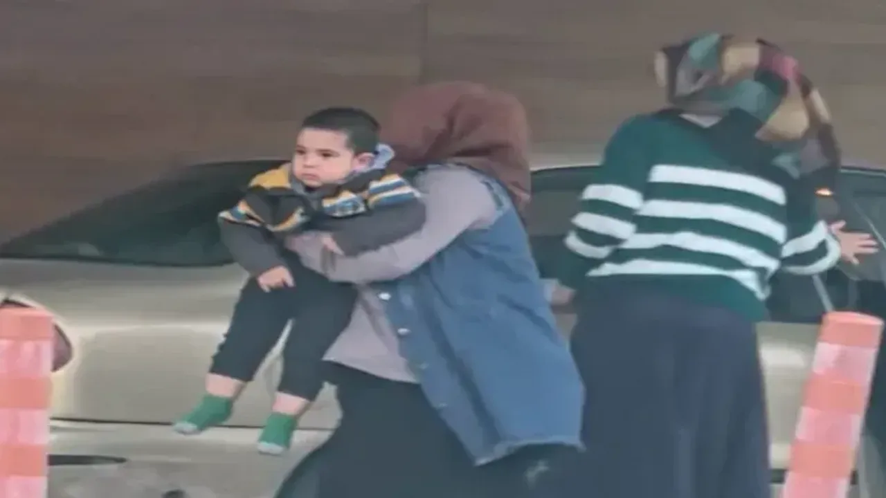 Lıkır Lıkır Deterjan İçti! Yaramadı...