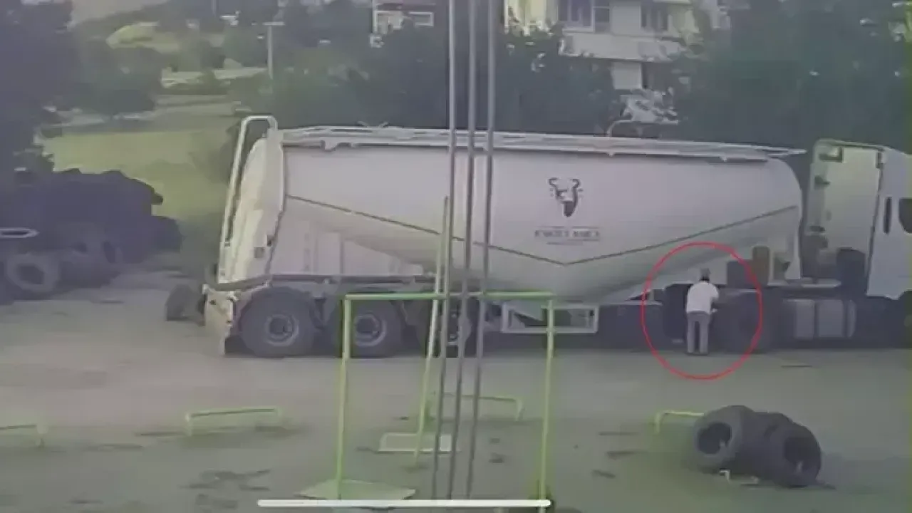 TIR’ın lastiği bomba gibi patladı: İş insanı ölümden döndü