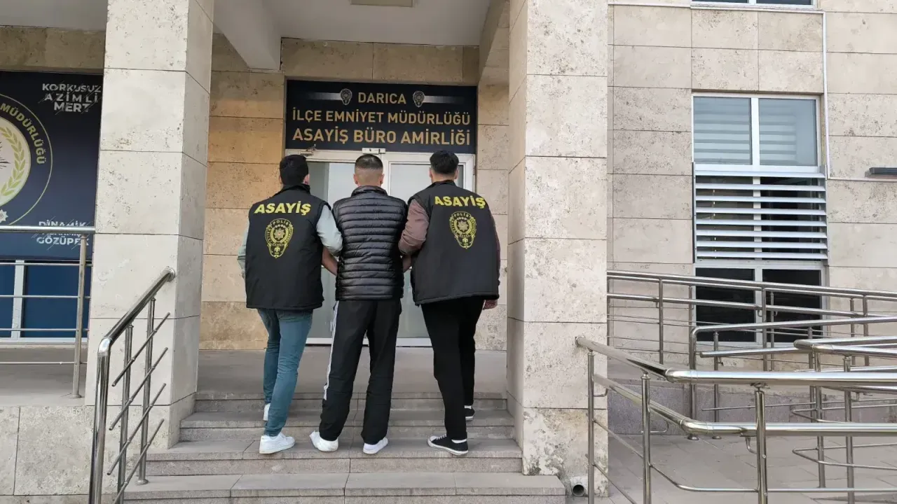 Darıca’da silahlı tehdit şüphelisi tutuklandı