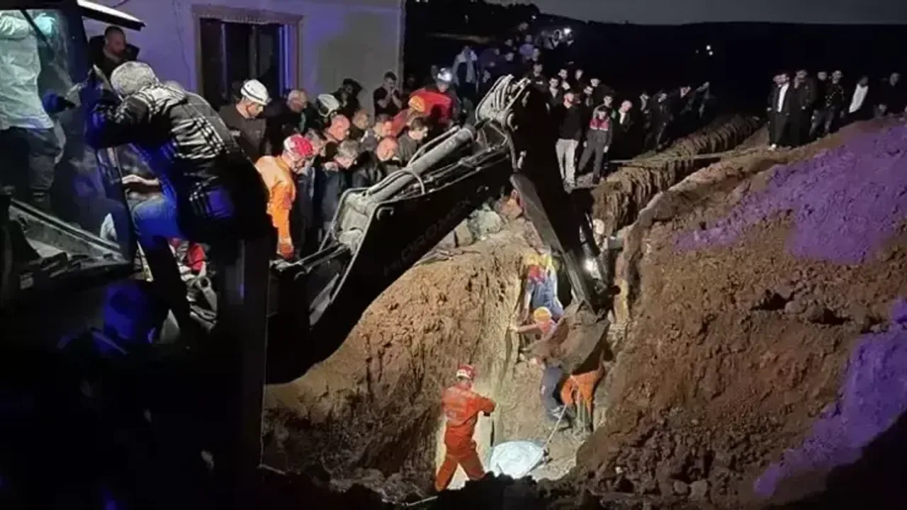 Kanalizasyon Çukurunda Can Verdiler