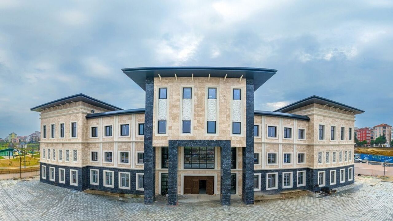 Kaymakamlık Kaçta Kapanıyor? Kaymakamlık Çalışma Saatleri 2025