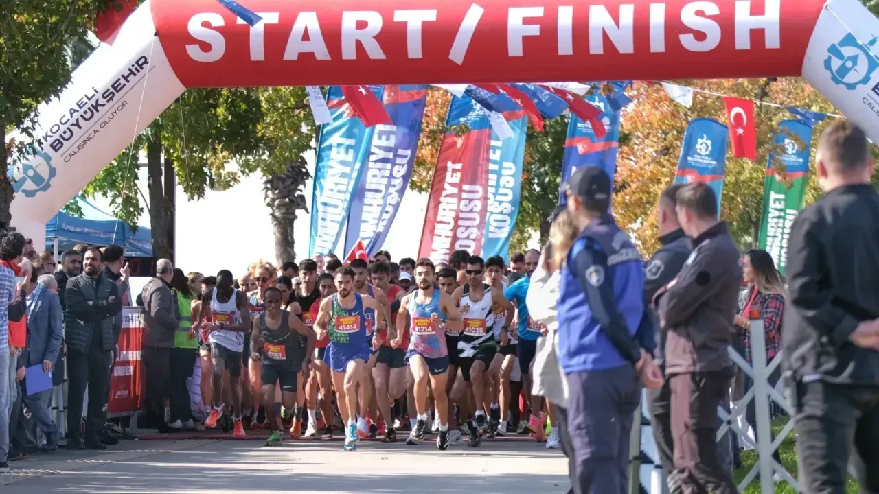 Binler Sekapark’ta Cumhuriyet İçin Koşacak