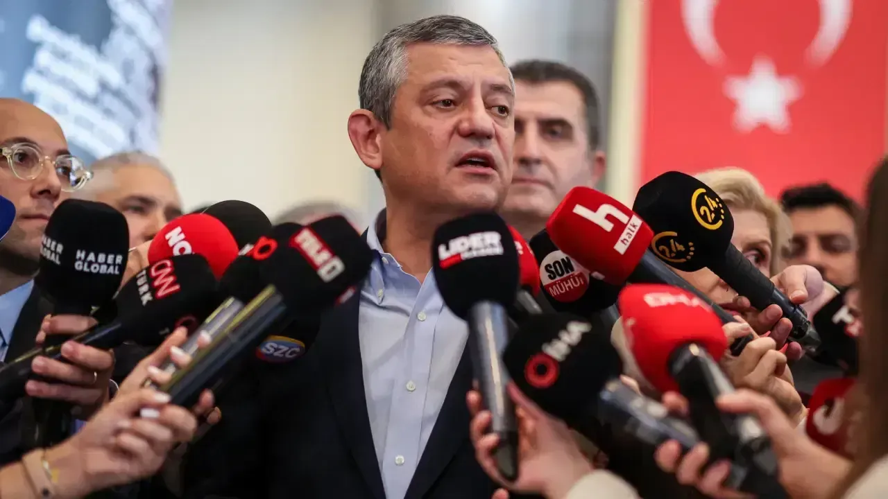 Özgür Özel’den Kurultay ve Kayyum Resti