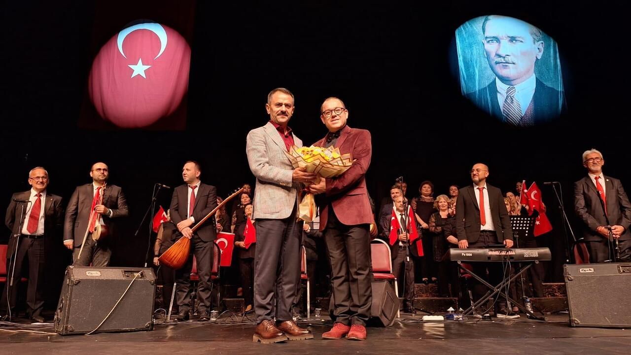 Vali İlhami Aktaş, Cumhuriyet Bayramı Konserine Katıldı