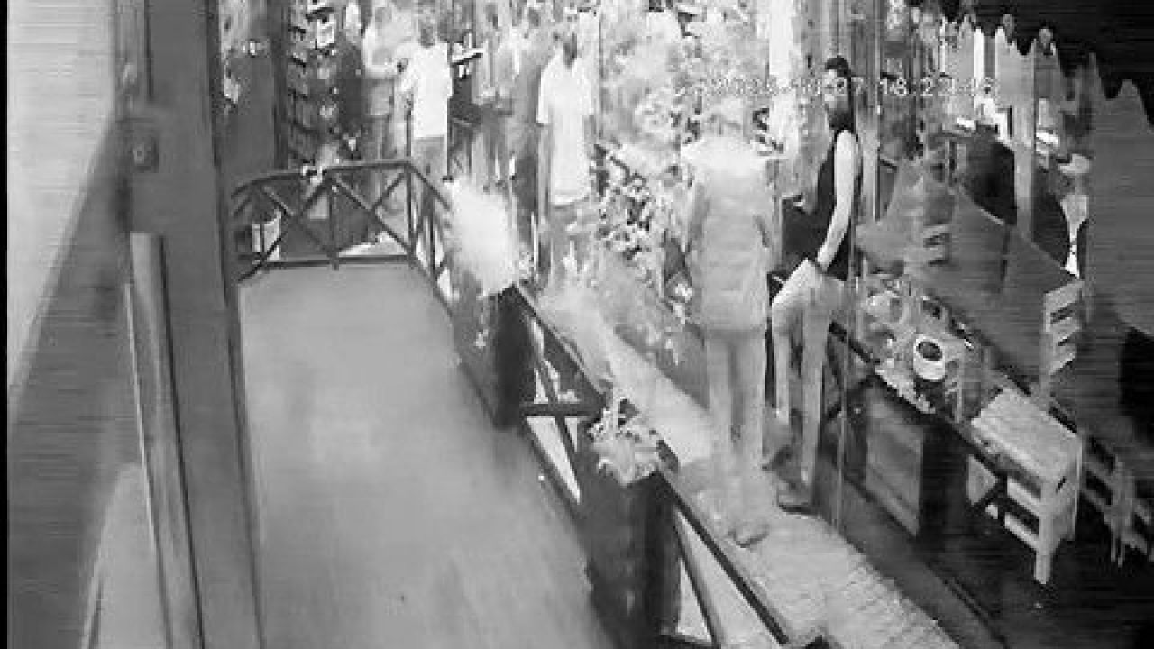 Alınmadığı mekanı kurşuna dizdi