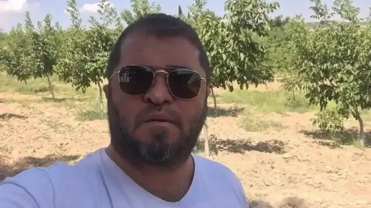 Çocuklarını Görmeye Gitti, Satırla Katledildi!