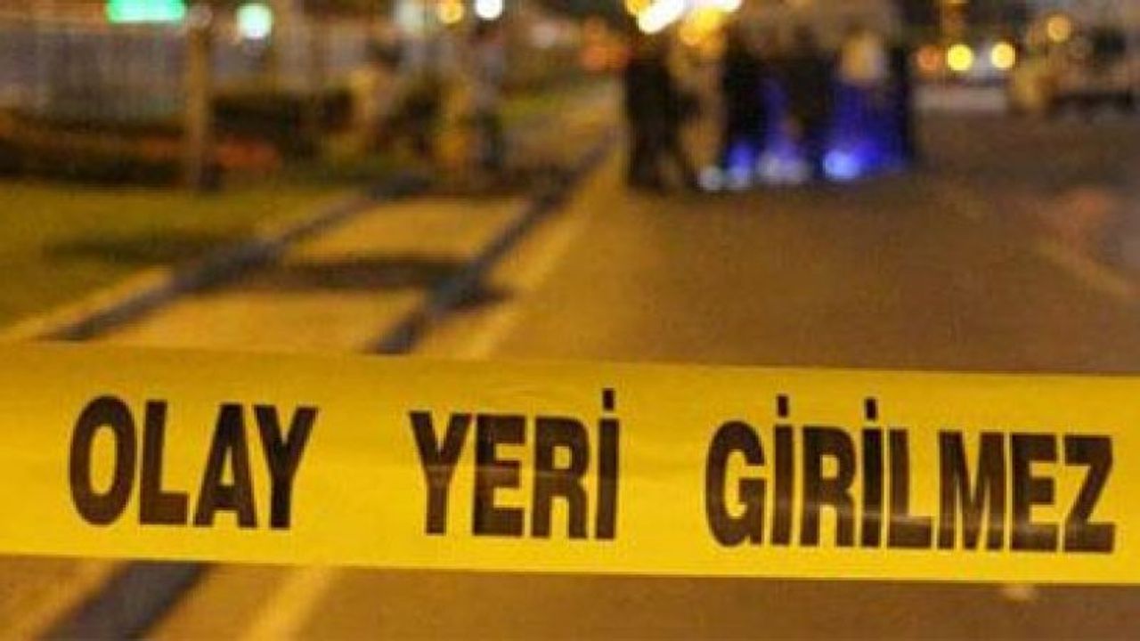 Baba, babaanne dinlemedi! Önüne geleni bıçakladı