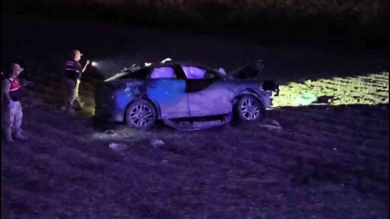 Otomobiliyle ölüme uçtu!