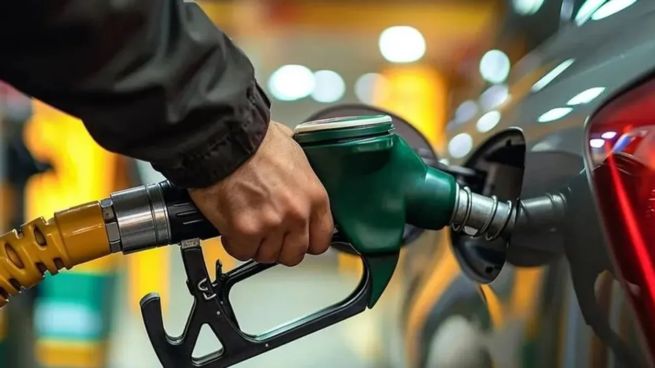 Benzine zam geliyor!