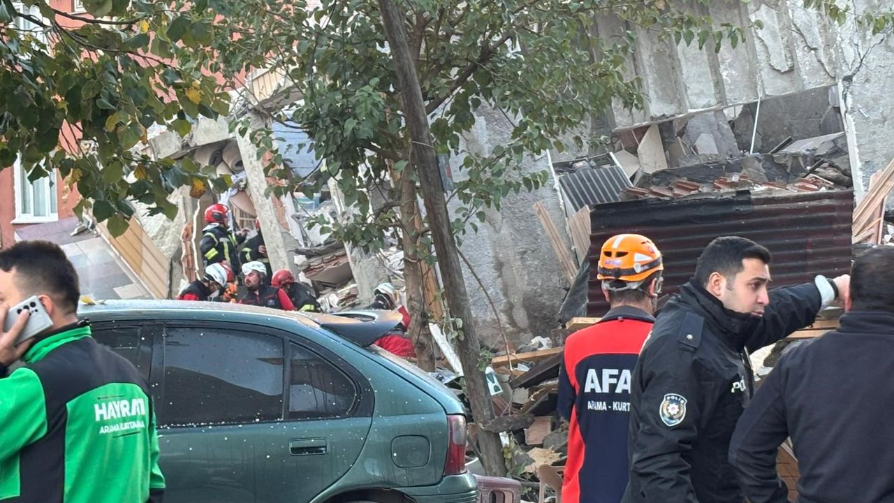 Kocaeli'de Göçük! 7 Kişi Enkaz Altında