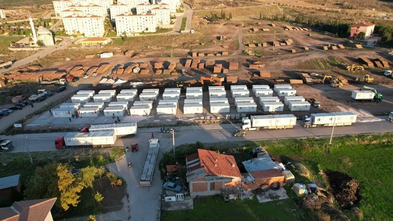 Sındırgı’da Yeni Umutlar Yükseliyor,  Konteyner Kent Kuruluyor