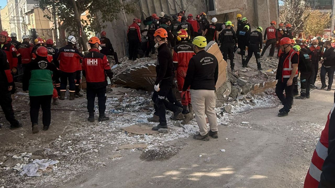 Gebze'de Enkazdan Mucize Çıktı