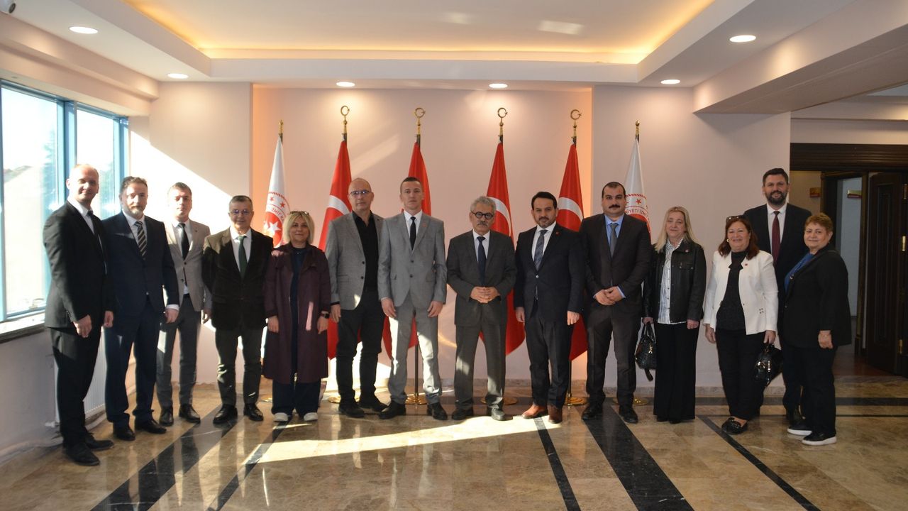 CHP İzmit’ten Ortak Akıl Vurgulu Ziyaret