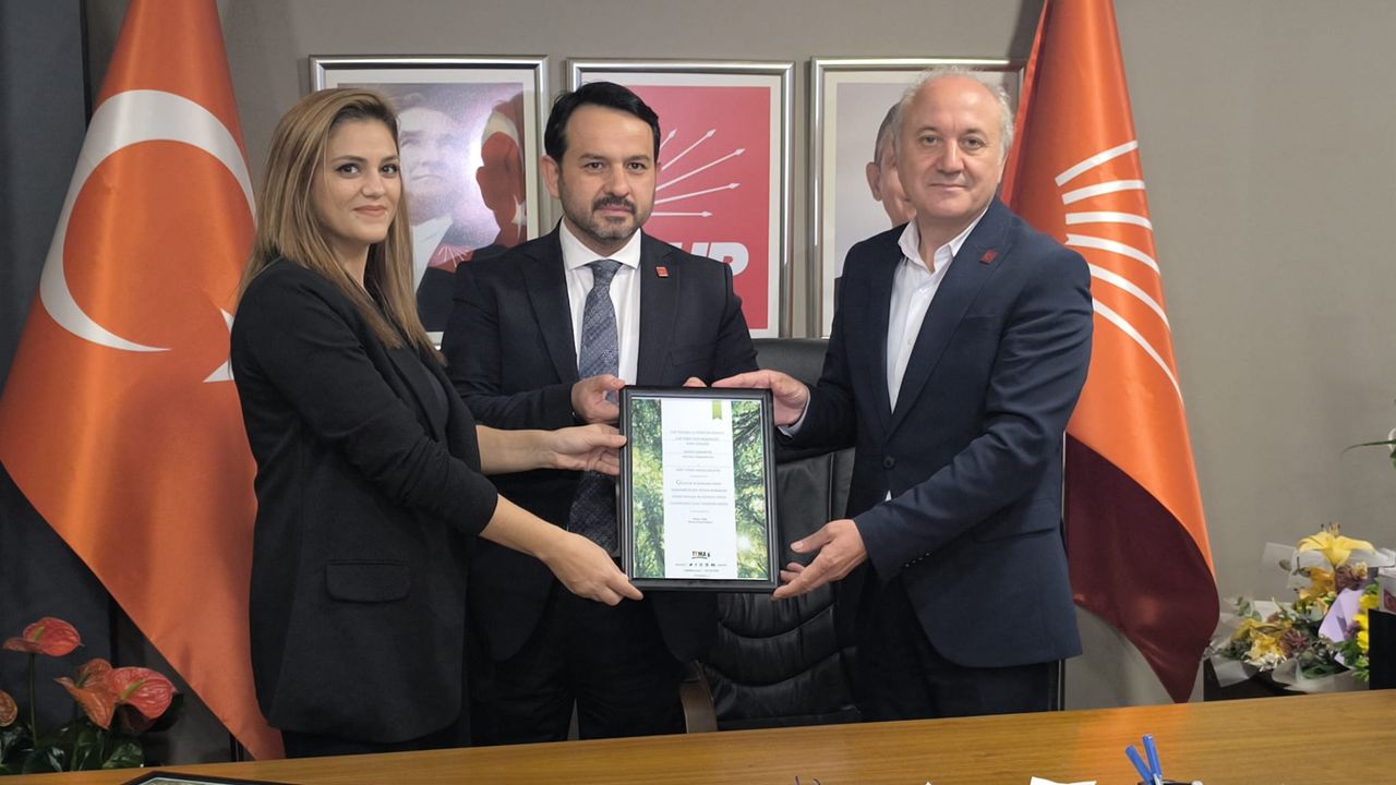 CHP İzmit'ten Arcan'a, Alışılmışın Dışında Hediye