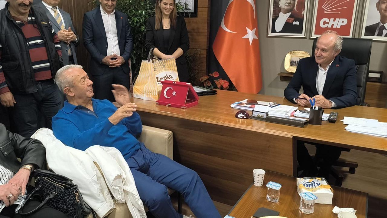 Eski başkan bina yeni başkan sokak dedi