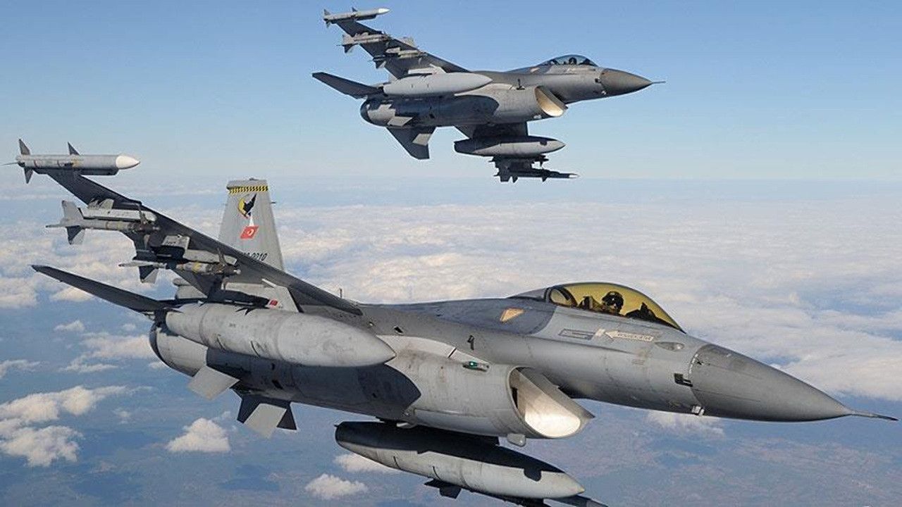 Türk F-16’ları Karadeniz’de İHA Vurdu