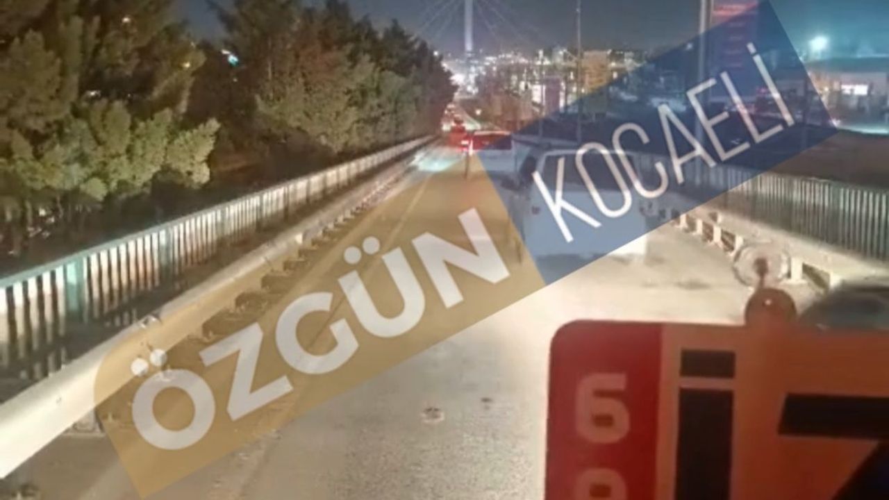 İzmit’te Şoför Minibüsü Yolcularıyla Terketti!