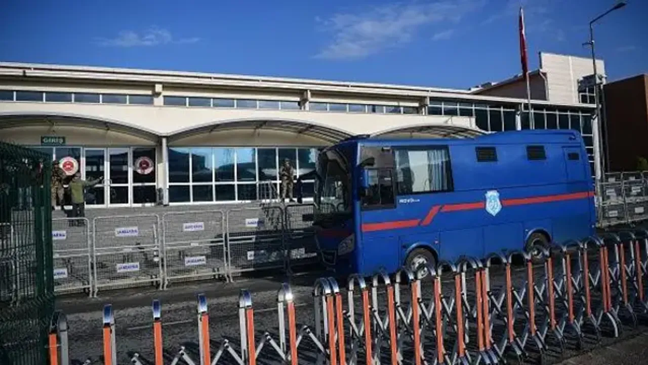 İBB Davasında Kriz: 5 Vekile Salon Yasağı