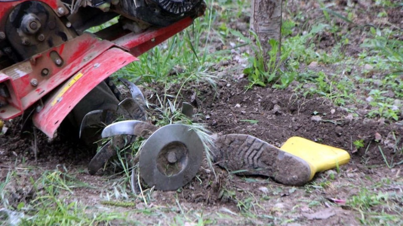 Çapa Makinesine Bacaklarını Kaptırdı!