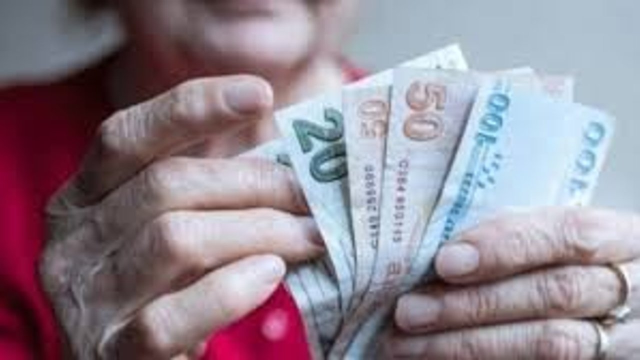 Emeklilere Promosyon Yarışı: En Yüksek Ödemeyi Hangi Banka Veriyor?