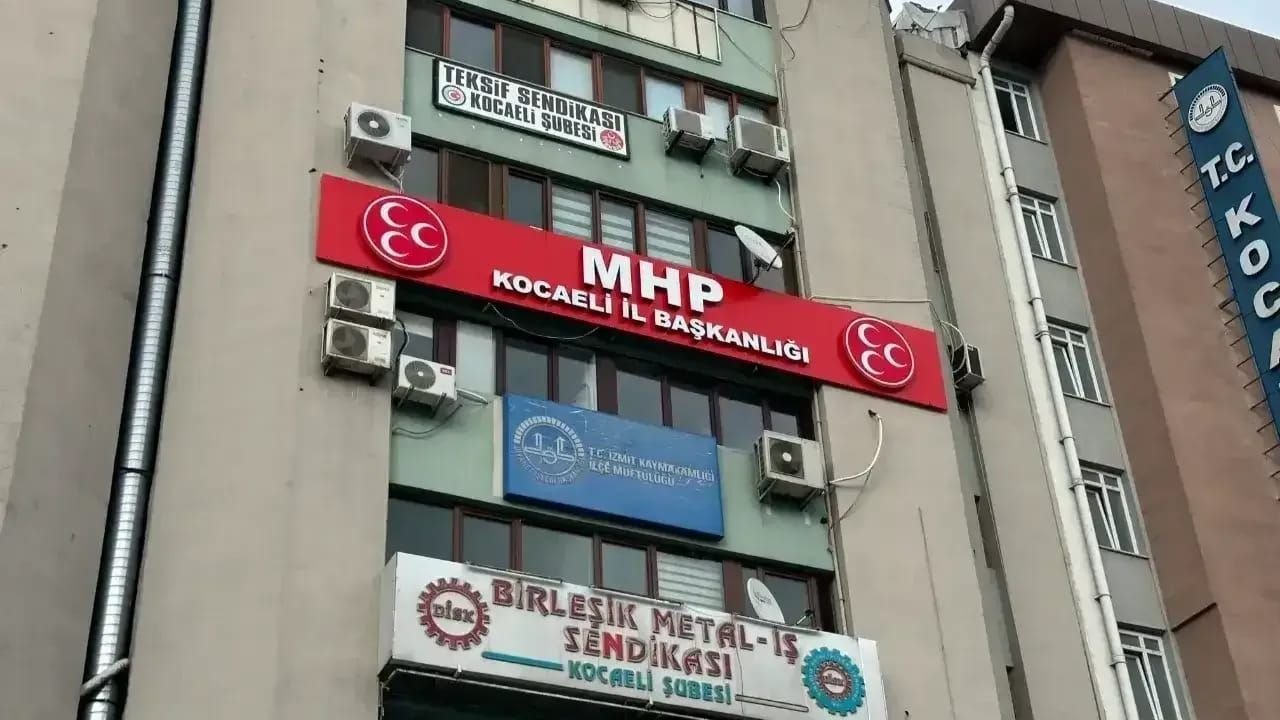 Kocaeli MHP’de Deprem: Üç İsim Görevi Bıraktı