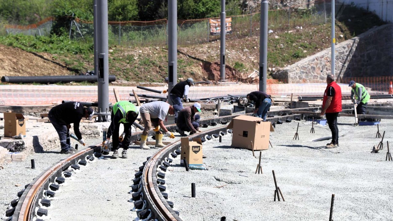 Tramvayın İzmit-Kartepe hattında ilerleme ne durumda?