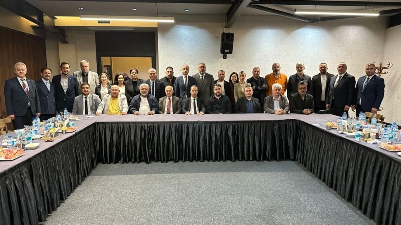 Kamil Akın’dan Basın Buluşmasında Dikkat Çeken Sözler