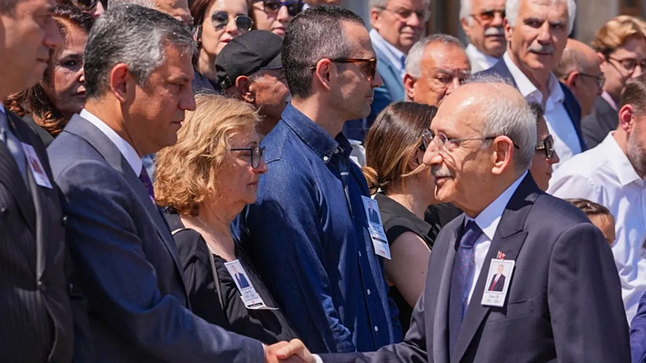 Mutlak Butlan Sonrası İlk Kare: Kılıçdaroğlu ve Özel Yan Yana Geldi
