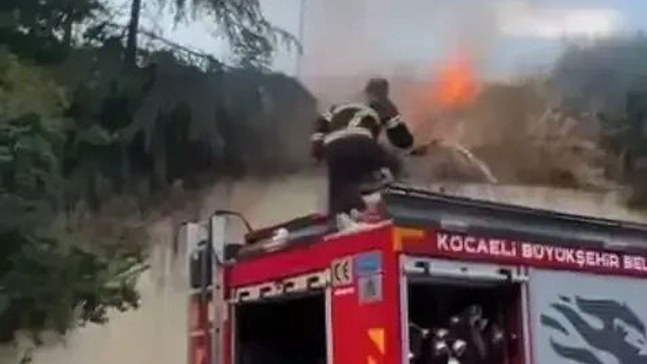 Körfez’de Otluk Alanda Korkutan Yangın