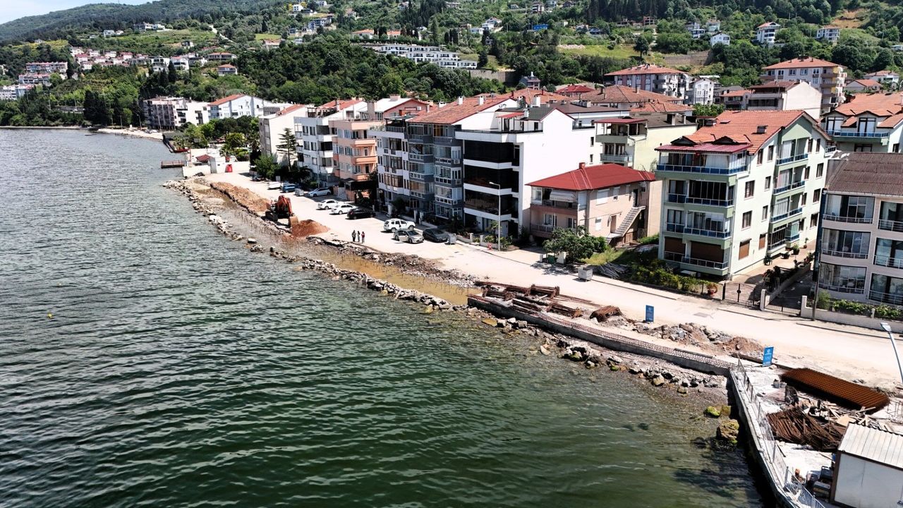 Ulaşlı Sahiline 460 Metrelik Taşkın Önlemi