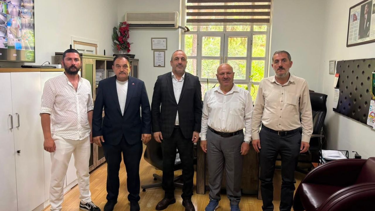 MHP İzmit’e merkez okullarında samimi karşılama