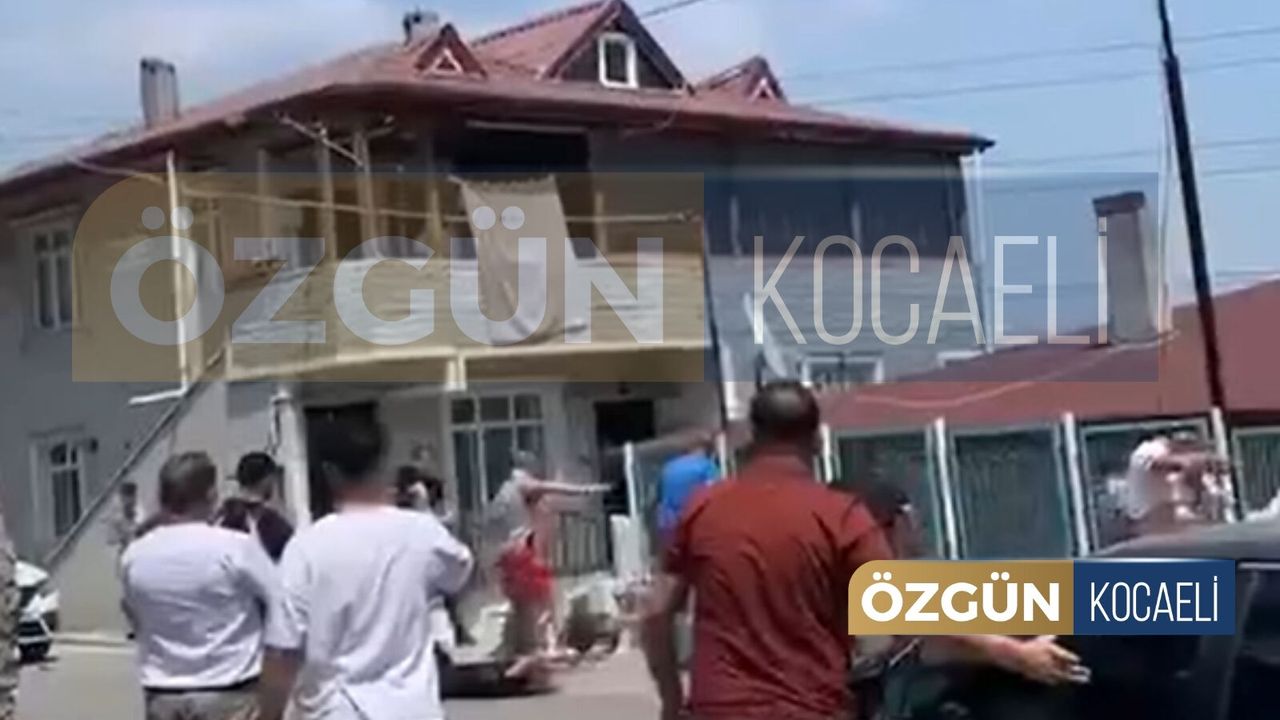 Kocaeli'de Vahşet! 5 Çocuğunun Annesini Sokak Ortasında Bıça