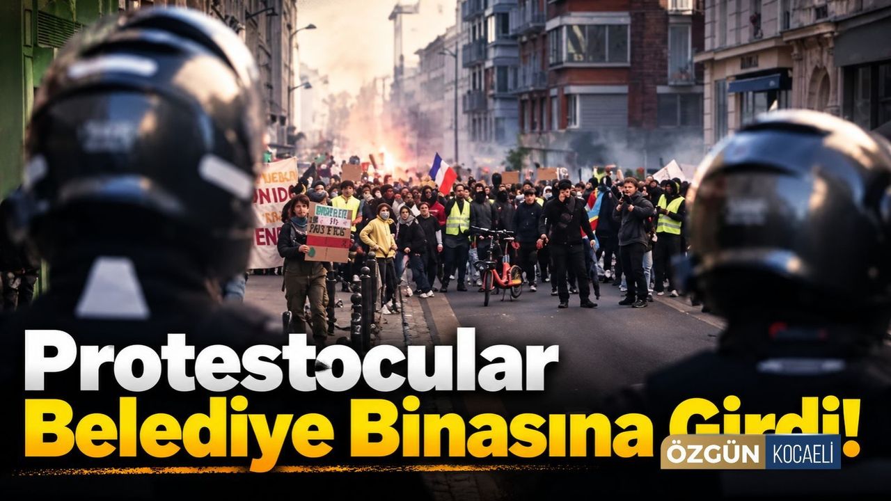 Fransa'da Protestolarda Belediye Binası Basıldı