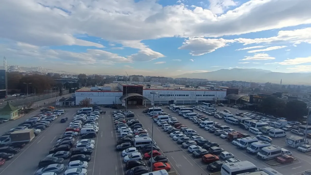 Haberin ayrıntıları: İzmit'teki Atıl Real ve Carrefour Alanları İçin Tarihi Adım: Dev Proje Yolda!